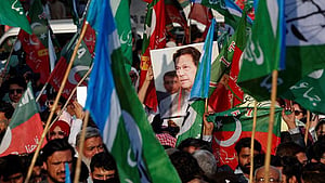 পাকিস্তানের নির্বাচন: ইমরানের বিজয় স্মরণীয় হয়ে থাকবে