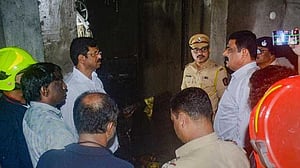 ভারতে ৪০ তলা ভবনের লিফট ছিঁড়ে ৭ শ্রমিক নিহত
