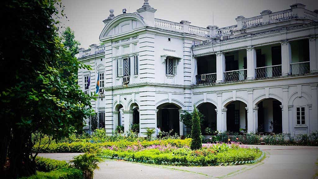 ঢাবি উপাচার্যের বাংলোর সীমানা থেকে নবজাতকের লাশ উদ্ধার
