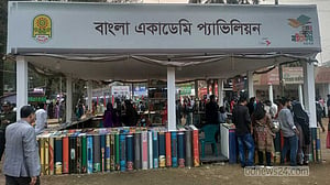 পাণ্ডুলিপি সংকট: বইমেলায় ভাষার বই হাতেগোনা