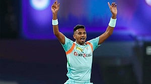 কলকাতায় অ্যাটকিনসনের বদলি চামিরা