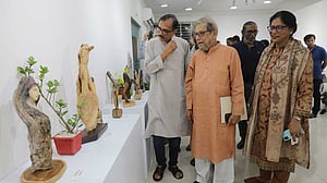 ঢাকায় ভাস্কর রাশার শিল্পকর্ম প্রদর্শনী