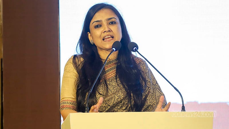 ঢাকার বনানীর একটি হোটেলে বৃহস্পতিবার বিকালে ব্র্যাকের চা-চক্র আয়োজনে কথা বলেন সংস্থাটির জেন্ডার জাস্টিস অ্যান্ড ডাইভারসিটি বিভাগের পরিচালক নবনীতা চৌধুরী।