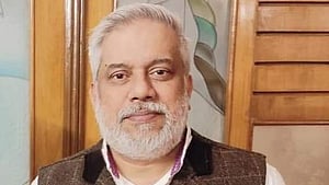 এক ক্যান্সার যোদ্ধার আলো ছড়ানোর গল্প
