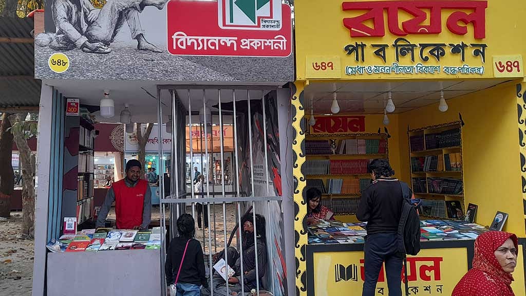 বইমেলায় ‘পাগলাগারদে’ নেই পাগল, আছে তাদের ‘গল্প’