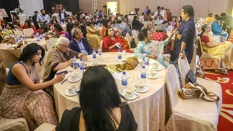 নারী-পুরুষ সমতার প্রশ্নে নানা মতের মানুষের দিক-নির্দেশনা পেতে বৃহস্পতিবার বিকালে চা-চক্রের আয়োজন করে ব্র্যাক।