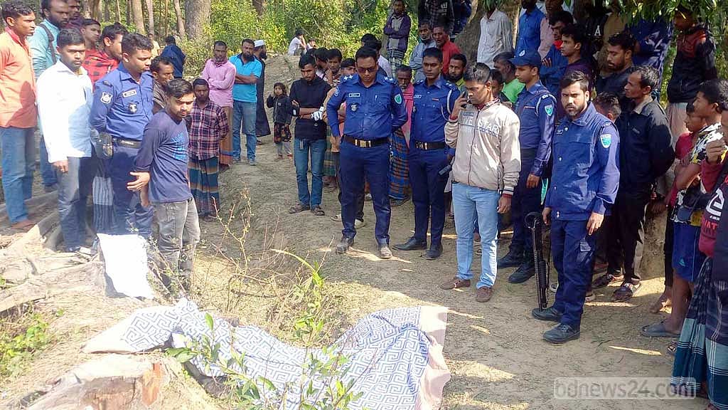 হবিগঞ্জে পুকুর পাড়ে মিলল ইজিবাইক চালকের গলাকাটা লাশ