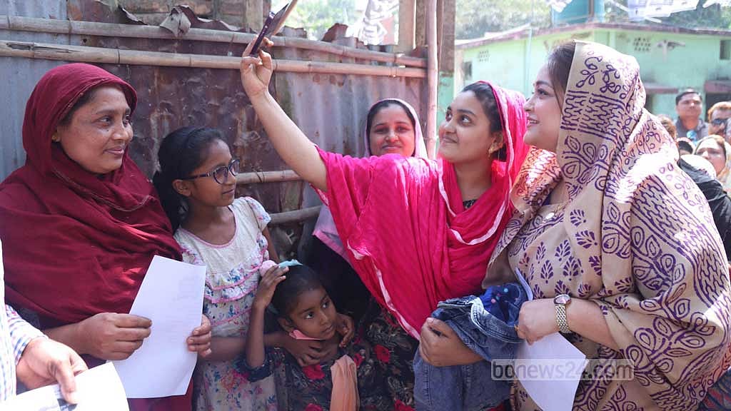 ‘স্মার্ট কুমিল্লা’ উপহার দিতে চান সূচনা, ইভিএমে ‘বিশ্বাস নেই’ সাক্কুর
