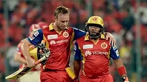‘অসাধারণ’ সারফারাজের টেস্ট অভিষেকের অপেক্ষায় ডি ভিলিয়ার্স