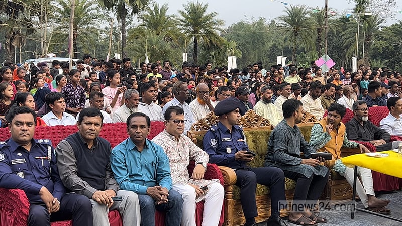 সাংস্কৃতিক উৎসবে উপস্থিত হয়ে এ ধরনের উদ্যোগে সহযোগিতার আশ্বাস দিয়েছেন খাগড়াছড়ির জেলা প্রশাসক মো. সহিদুজ্জামান।