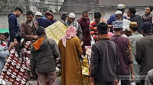 ইজতেমায় পলিথিন শিট আর প্লাস্টিকের বস্তার কদর, দামও বেশি