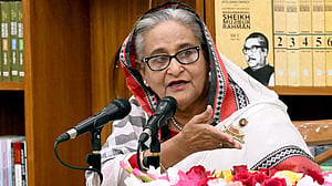 জেলেনস্কিকে যুদ্ধ বন্ধের কথা বলেছি, পুতিনকে পেলেও বলব: শেখ হাসিনা