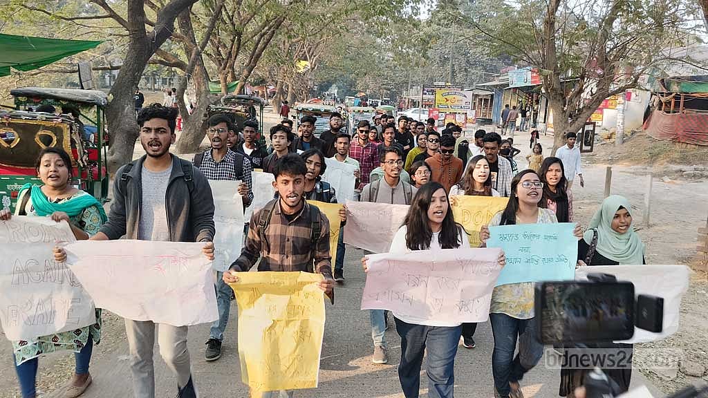 জাবিতে ধর্ষণের প্রতিবাদের নতুন প্ল্যাটফর্ম ‘নিপীড়নবিরোধী মঞ্চ’