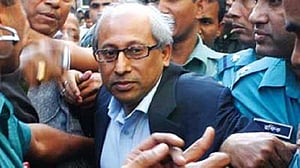 গণস্বাস্থ্য ফার্মেসি ‘দখলচেষ্টা’: সাকা চৌধুরীর আইনজীবী ফখরুল কারাগারে