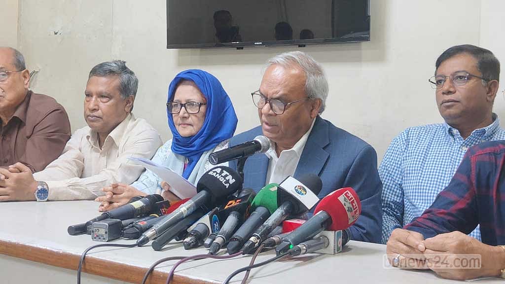 সরকারের আচরণ ‘বখাটেদের মত’: রিজভী