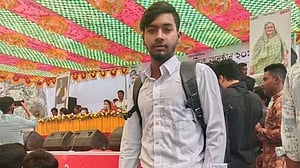 প্রতিবেশীর বাড়ির সাপ ধরতে গিয়ে প্রাণ গেল এইচএসসি পরীক্ষার্থীর