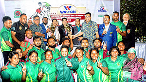 ওয়ালটন কুস্তি প্রতিযোগিতা: নারী-পুরুষ দুই বিভাগেই চ্যাম্পিয়ন আনসার