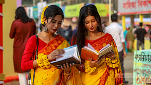 বইয়ের মেলায় ফাগুন হাওয়া