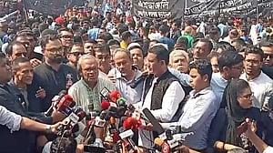 শহীদ দিবসে গণতন্ত্র ফেরানোর শপথ বিএনপির