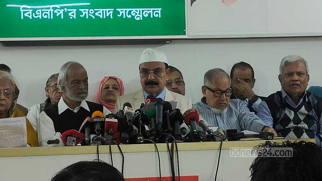 বাংলাদেশ ‘ক্রসফায়ারের মুখে’: গয়েশ্বর