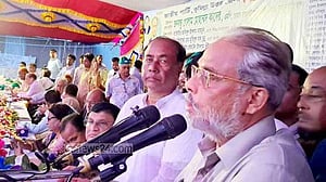 সরকারের দুর্নীতির কারণে মানুষ অসহায়, কুমিল্লায় জি এম কাদের