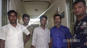 মাদারীপুরে ৫ জুয়াড়িকে ১৫ দিনের জেল