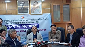 এমবিবিএস ভর্তি পরীক্ষা: ওএমআর শিট ছেঁড়ার অভিযোগ ‘সত্য নয়’