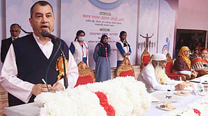 শিক্ষা প্রতিষ্ঠান প্লাস্টিকমুক্ত করতে চান পরিবেশমন্ত্রী