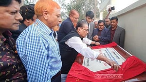 দ্রব্যমূল্য নিয়ে কারসাজি করলে ‘গণধোলাইয়ের’ হুঁশিয়ারি প্রাণিসম্পদ মন্ত্রীর