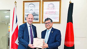 বাংলাদেশের সঙ্গে সম্পর্ক আরও মজবুত হচ্ছে: যুক্তরাজ্য