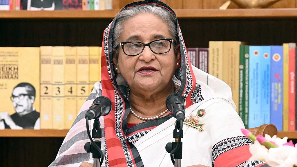 টাঙ্গাইল শাড়ি আমাদের, কেউ নিতে পারবে না: প্রধানমন্ত্রী