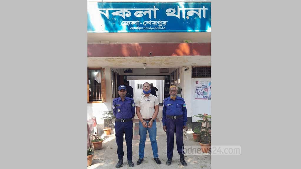 ‘তথ্য চেয়ে’ কারাগারে সাংবাদিক: অনুসন্ধান শুরু তথ্য কমিশনের