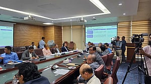 কর্পোরেট ট্যাক্স কমানোসহ ২১ দফা প্রস্তাব মোবাইল অপারেটরদের