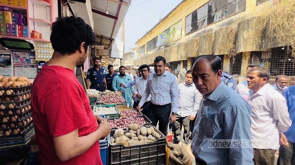 খাগড়াছড়িতে রমজানে বাজার নিয়ন্ত্রণে অভিযান, জরিমানা