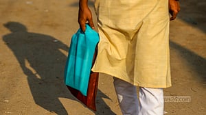 বিষাদানন্দে ভাঙল মেলা