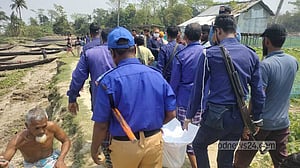 বরিশালে সয়াবিন ক্ষেত থেকে আওয়ামী লীগ নেতার লাশ উদ্ধার
