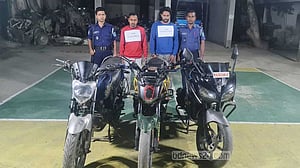 মাদারীপুরে মোটরসাইকেল ‘চোর চক্রে’র ২ সদস্য আটক