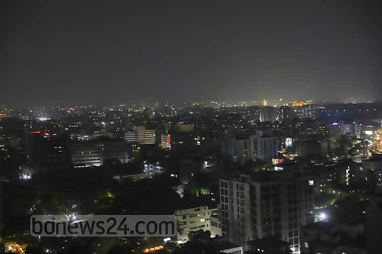 এক মিনিট বাতি নিভিয়ে কালরাত স্মরণ