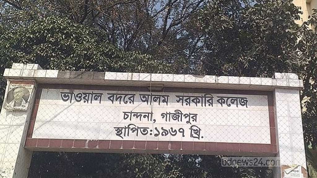 চুরির কিছুক্ষণ পরই ১০ বস্তা উত্তরপত্র উদ্ধার, ছাত্র গ্রেপ্তার