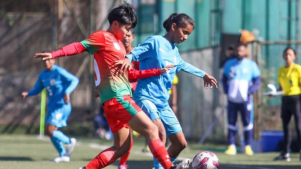 ভারতকে হারিয়ে কোচ বললেন, ‘ফাইনাল এখনও বাকি’