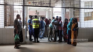 মাগুরায় মোটরসাইকেল ও কভার্ড ভ্যান সংঘর্ষে হোমিও চিকিৎসক নিহত