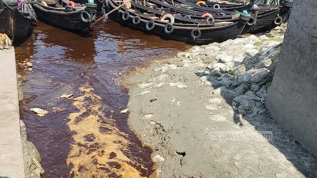 পোড়া চিনির বর্জ্যে দূষণ: কর্ণফুলীর ‘সর্বনাশ’, হালদা নিয়েও শঙ্কা