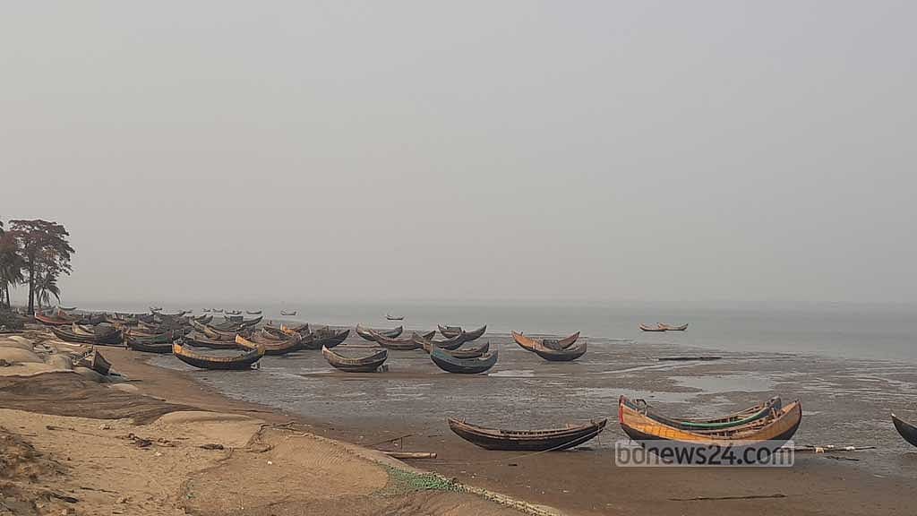 মিয়ানমারে সংঘাত: নাফ নদীর ওপারে ফের বিস্ফোরণ, গুলির শব্দ