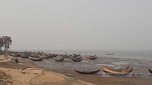 মিয়ানমারে সংঘাত: নাফ নদীর ওপারে ফের বিস্ফোরণ, গুলির শব্দ