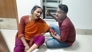 গাজীপুরের আগুন: দুই সন্তানকে হারিয়ে নির্বাক শ্রমজীবী দম্পতি