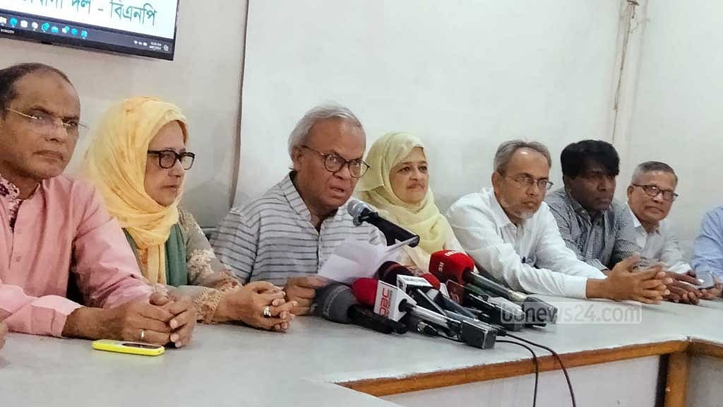 নেতাদের ডিপ ফেইক ভিডিও বানিয়ে চাঁদাবাজি হচ্ছে, সতর্ক থাকুন, রিজভীর আহ্বান