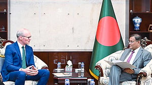 বাংলাদেশে আরও বেশি উপস্থিতি চাই: আইরিশ মন্ত্রী