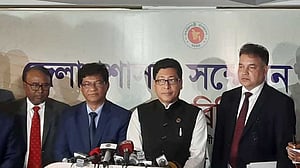 ‘তদারকি দুর্বল’, সেবার মান নিশ্চিতে ডিসিদের জনপ্রশাসন মন্ত্রীর নির্দেশনা