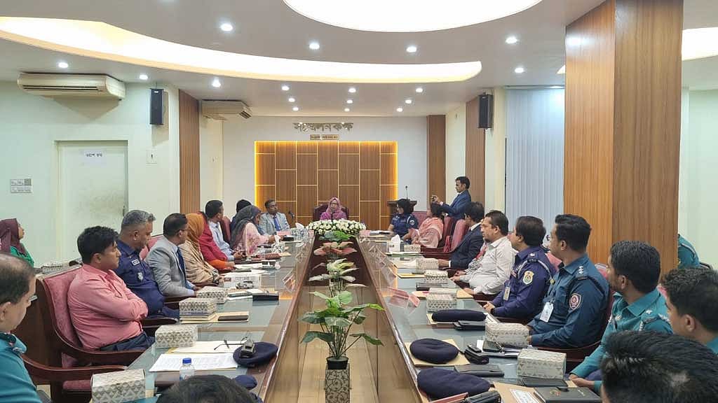 চট্টগ্রামে ডিএনএ ও ফরেনসিক পরীক্ষায় আটকে ৯৬৫ মামলা