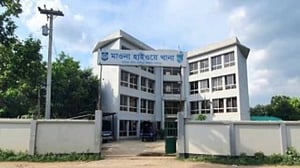 গাজীপুরে কভার্ড ভ্যান চাপায় মাছ ব্যবসায়ী নিহত